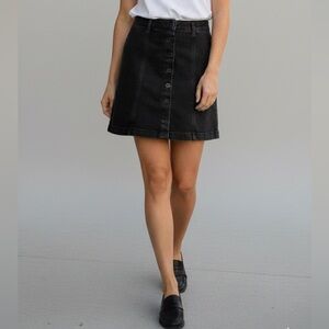 NEW 𝅺Anthropologie Denim black Jean skirt 27 High Waist Preppy buttons front